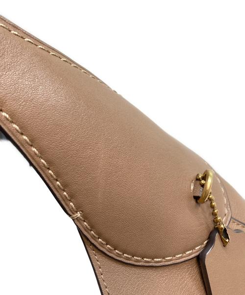 COACH（コーチ）COACH (コーチ) ブルックリン ショルダー バッグ ベージュの古着・服飾アイテム