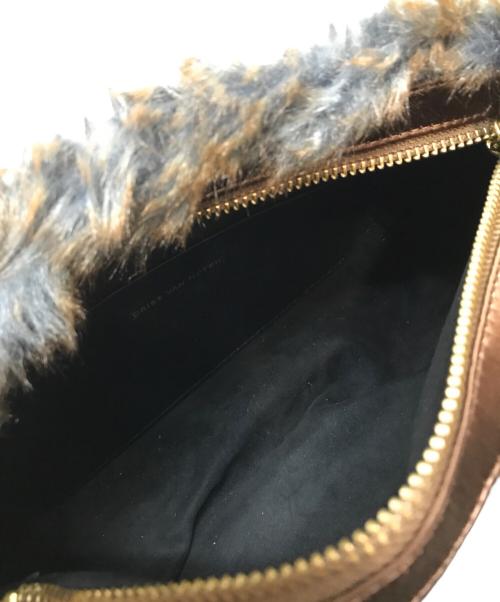 DRIES VAN NOTEN（ドリスヴァンノッテン）DRIES VAN NOTEN (ドリスヴァンノッテン) クラッチバッグ ファーポーチ ハンドバッグ ブラウン×グレー 未使用品の古着・服飾アイテム