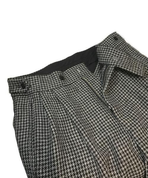 Needles（ニードルズ）Needles (ニードルズ) パンツ グレー サイズ:Sの古着・服飾アイテム