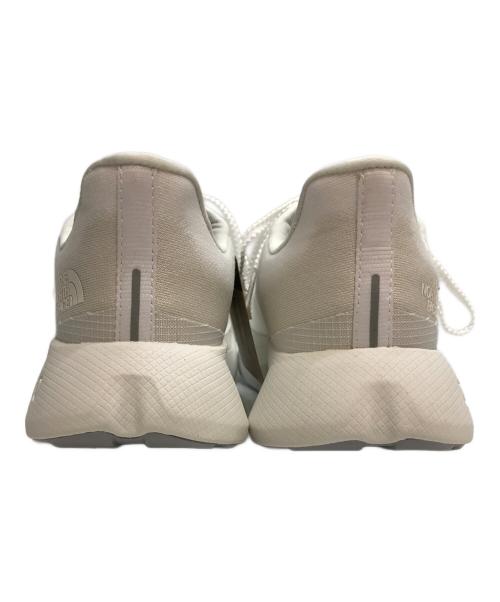 THE NORTH FACE（ザ ノース フェイス）THE NORTH FACE (ザ ノース フェイス) 厚底 トレイルシューズ 靴 軽量 ランニングシューズ ホワイト サイズ:26.5cm 未使用品の古着・服飾アイテム