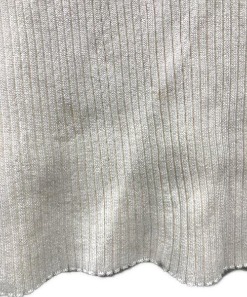 LACOSTE（ラコステ）LACOSTE (ラコステ) Snidel (スナイデル) スキッパーリブニットワンピース ベージュ サイズ:SIZE 36の古着・服飾アイテム