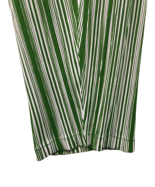 ISSEY MIYAKE（イッセイミヤケ）ISSEY MIYAKE (イッセイミヤケ) プリーツパンツ グリーン サイズ:3の古着・服飾アイテム