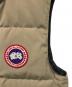 中古・古着 CANADA GOOSE (カナダグース) ヘリテージ フリースタイル クルー ダウンベスト ベージュ サイズ:S：30000円