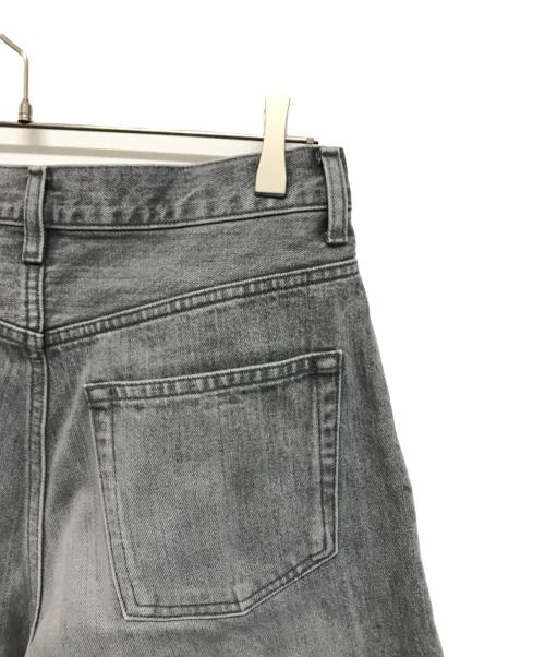 DRAWER（ドゥロワー）Drawer (ドゥロワー) 3タックカーブデニム グレー サイズ:SIZE 38の古着・服飾アイテム