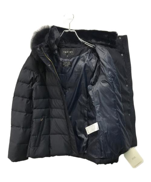 INDIVI（インディヴィ）INDIVI (インディヴィ) ショート丈リサイクルダウンコート ネイビー サイズ:SIZE 38 未使用品の古着・服飾アイテム