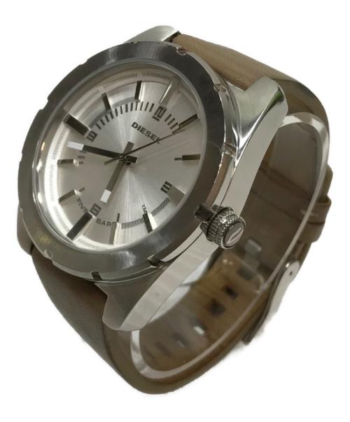 DIESEL（ディーゼル）DIESEL (ディーゼル) 腕時計 シルバーの古着・服飾アイテム