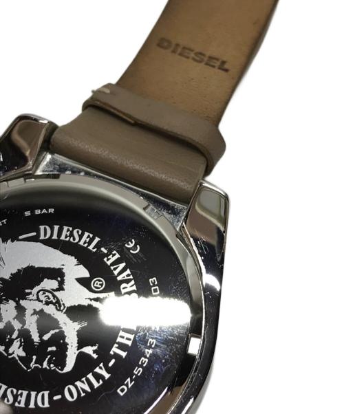 DIESEL（ディーゼル）DIESEL (ディーゼル) 腕時計 シルバーの古着・服飾アイテム