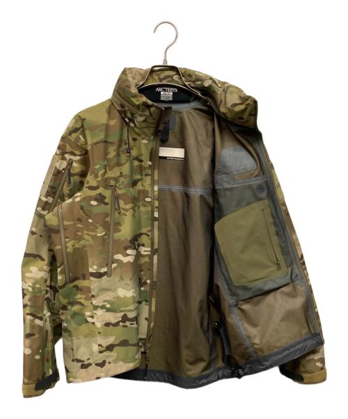 ARC'TERYX（アークテリクス）ARC'TERYX (アークテリクス) Leaf Alpha Jacket Gen 2　(リーフ・アルファ・ジャケット・ジェンツー) カーキ サイズ:SIZE XSの古着・服飾アイテム