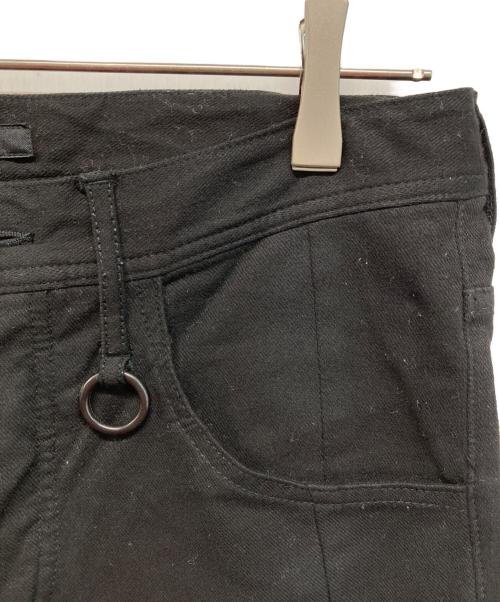 JULIUS（ユリウス）JULIUS (ユリウス) コーティングスキニーぺディングデニムパンツ ブラック サイズ:SIZE 1の古着・服飾アイテム