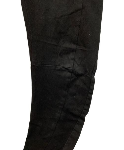 JULIUS（ユリウス）JULIUS (ユリウス) コーティングスキニーぺディングデニムパンツ ブラック サイズ:SIZE 1の古着・服飾アイテム