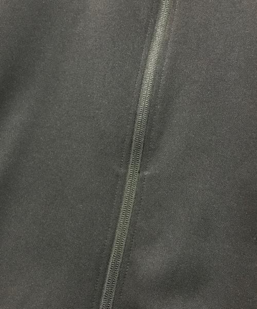 F.C.R.B.（エフシーレアルブリストル）F.C.R.B. (エフシーレアルブリストル) スタンドカラートラックジャケット ブラック サイズ:SIZE Lの古着・服飾アイテム