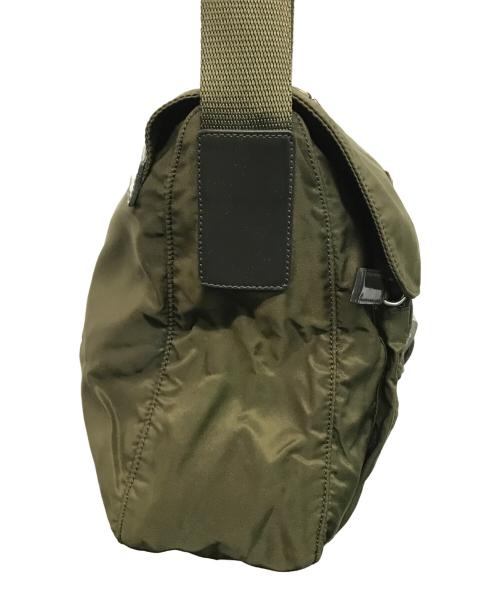 PRADA（プラダ）PRADA (プラダ) ナイロンショルダーバッグ オリーブの古着・服飾アイテム