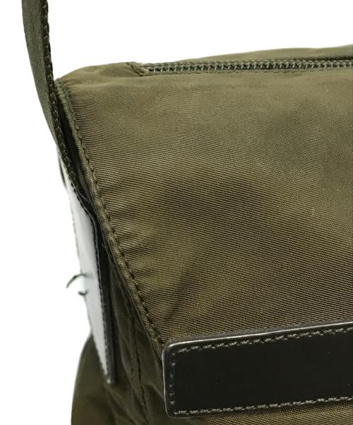 PRADA（プラダ）PRADA (プラダ) ナイロンショルダーバッグ オリーブの古着・服飾アイテム