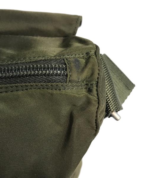 PRADA（プラダ）PRADA (プラダ) ナイロンショルダーバッグ オリーブの古着・服飾アイテム