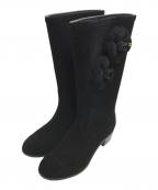 CHANELシャネル）の古着「ココマーク カメリア ベル ベットレインブーツ」｜ブラック