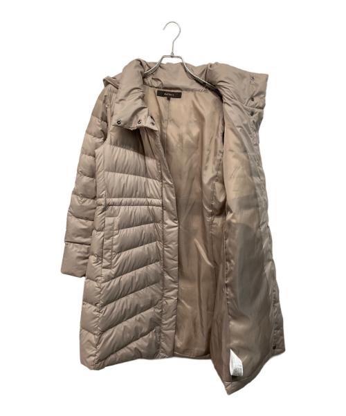ReFLEcT（リフレクト）ReFLEcT (リフレクト) フーデッドロングダウンコート ベージュ サイズ:SIZE 9の古着・服飾アイテム