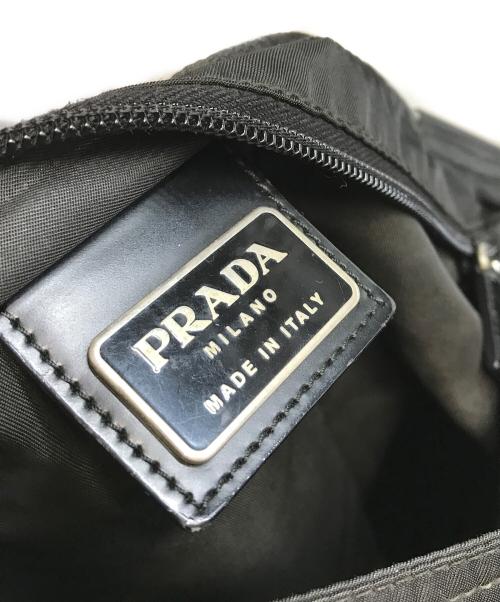 PRADA（プラダ）PRADA (プラダ) ナイロンショルダーバッグ ブラックの古着・服飾アイテム