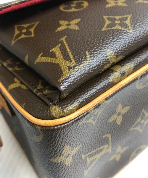 LOUIS VUITTON（ルイ ヴィトン）LOUIS VUITTON (ルイ ヴィトン) ショルダーバッグ ブラウンの古着・服飾アイテム