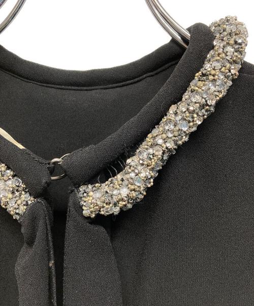 CELINE（セリーヌ）CELINE (セリーヌ) アシメデザインビジューネックブラウス ブラック サイズ:SIZE 36の古着・服飾アイテム