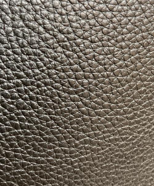 Christian Louboutin（クリスチャン・ルブタン）Christian Louboutin (クリスチャン・ルブタン) CABATA/カバタ スタッズトートバッグ ブラック×レッドの古着・服飾アイテム