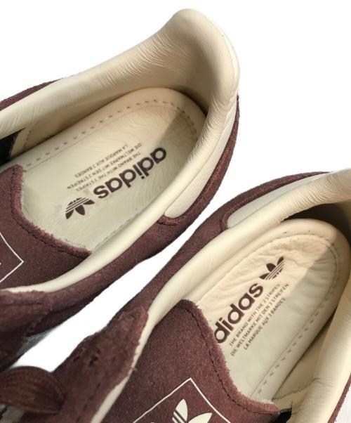 adidas（アディダス）adidas (アディダス) SAMBA OGローカットスニーカー ブラウン サイズ:SIZE 22.5cmの古着・服飾アイテム