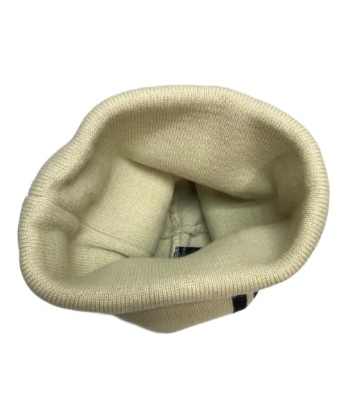 stussy（ステューシー）stussy (ステューシー) CUFF BEANIE OLD ENGLISH Stone(カフ ビーニー オールド イングリッシュ ストーン)ビーニー アイボリーの古着・服飾アイテム