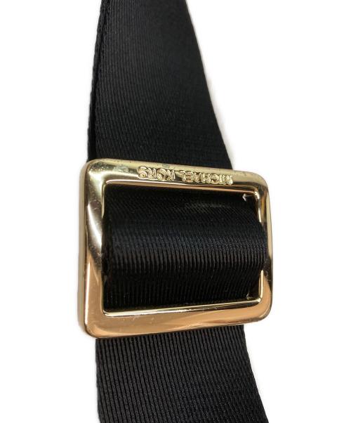 MICHAEL KORS（マイケル・コース）MICHAEL KORS (マイケル・コース) PVC レザー モノグラム 2way マルチポーチ2点付き スモール クロスボディ グレー×ブラックの古着・服飾アイテム