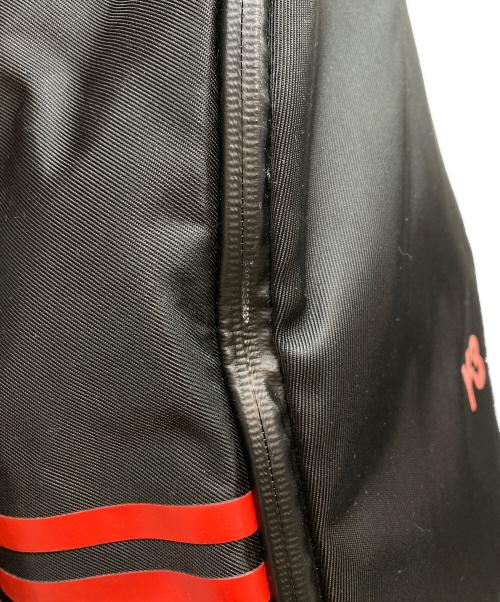 Y-3（ワイスリー）Y-3 (ワイスリー) adidas (アディダス) ロゴリュック ブラック×レッドの古着・服飾アイテム
