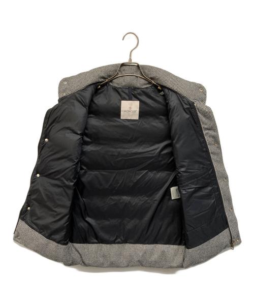 MONCLER（モンクレール）MONCLER (モンクレール) HERNIAIRE GILET（ヘルニエール・ジレ） 千鳥格子柄 ダウンベスト ホワイト×ブラック サイズ:1の古着・服飾アイテム