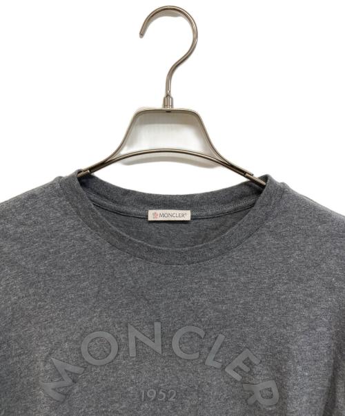 MONCLER（モンクレール）MONCLER (モンクレール) ラバーライズドロゴ ロングスリーブカットソー グレー サイズ:XSの古着・服飾アイテム