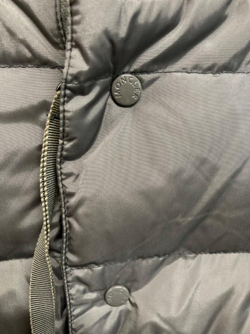 MONCLER（モンクレール）MONCLER (モンクレール) SERRE GIUBBOTTO ダウンジャケット グレー サイズ:SIZE 0の古着・服飾アイテム