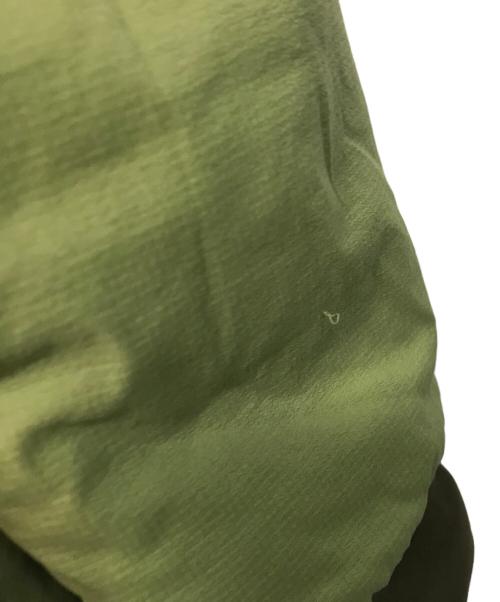 DESCENTE（デサント）DESCENTE (デサント) ハイブリッド インシュレイテッド ミッドレイヤー ジャケット グリーン サイズ:SIZE Sの古着・服飾アイテム