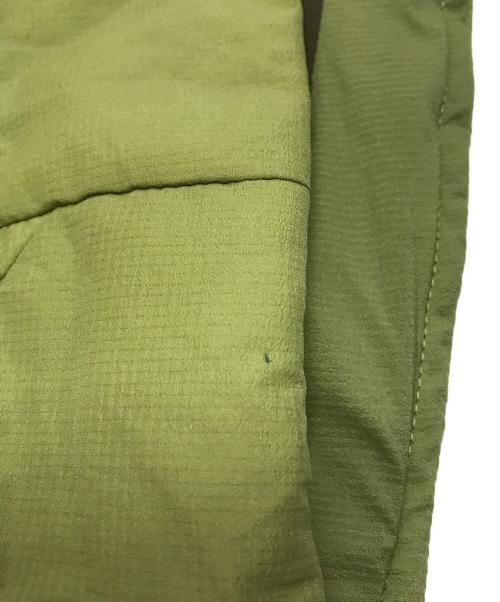 DESCENTE（デサント）DESCENTE (デサント) ハイブリッド インシュレイテッド ミッドレイヤー ジャケット グリーン サイズ:SIZE Sの古着・服飾アイテム