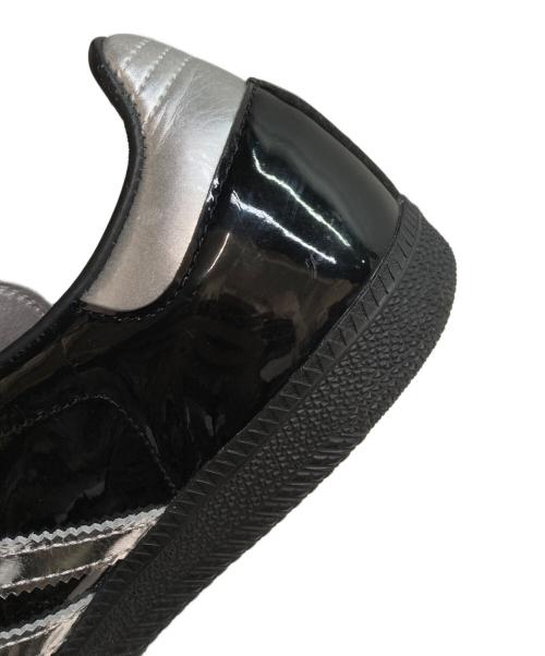 adidas（アディダス）adidas (アディダス) atmos (アトモス) SAMBA ATMOS “Tuxedo”(サンバ アトモス “タキシード”) ブラック×シルバー サイズ:27cmの古着・服飾アイテム