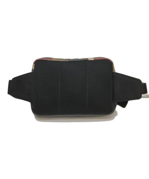 BLACK LABEL CRESTBRIDGE（ブラックレーベル クレストブリッジ）BLACK LABEL CRESTBRIDGE (ブラックレーベル クレストブリッジ) チェックボディバッグ ブラウンの古着・服飾アイテム