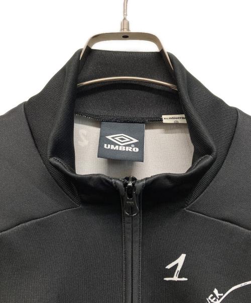 UMBRO（アンブロ）UMBRO (アンブロ) ELIMINATOR (エリミネイター) グラフィックトラックジャケット ブラック サイズ:Mの古着・服飾アイテム