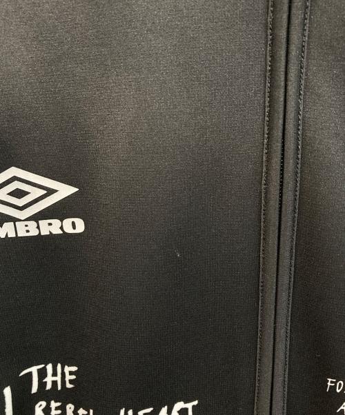 UMBRO（アンブロ）UMBRO (アンブロ) ELIMINATOR (エリミネイター) グラフィックトラックジャケット ブラック サイズ:Mの古着・服飾アイテム