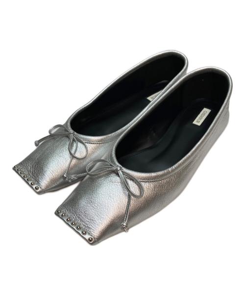 CHEMBUR（チェンバー）CHEMBUR (チェンバー) SQ FLAT STUDS BALLET SHOES シルバー サイズ:SIZE 37/23.5cmの古着・服飾アイテム