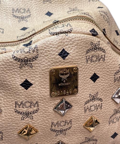 MCM（エムシーエム）MCM (エムシーエム) ビセトス ロゴグラム バックパック ベージュの古着・服飾アイテム
