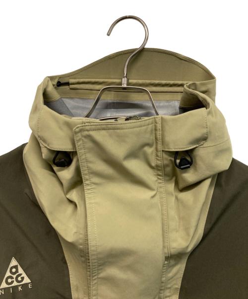 NIKE ACG（ナイキエーシージー）NIKE ACG (ナイキエーシージー) ゴアテックス マウンテンパーカー オリーブ×ベージュ サイズ:Sの古着・服飾アイテム