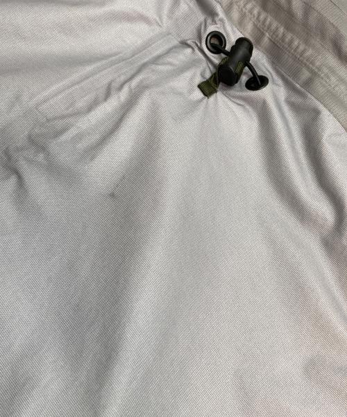 NIKE ACG（ナイキエーシージー）NIKE ACG (ナイキエーシージー) ゴアテックス マウンテンパーカー オリーブ×ベージュ サイズ:Sの古着・服飾アイテム