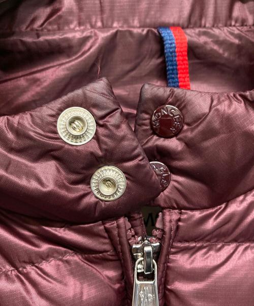 MONCLER（モンクレール）MONCLER (モンクレール) RIGEL リゲル ライトダウンジャケット バーガンディー ワインレッド サイズ:SIZE 1の古着・服飾アイテム