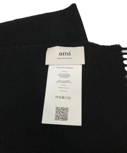 AMI Alexandre Mattiussi（アミアレクサンドルマテュッシ）AMI Alexandre Mattiussi (アミアレクサンドルマテュッシ) ハートロゴマフラー ブラック×レッドの古着・服飾アイテム