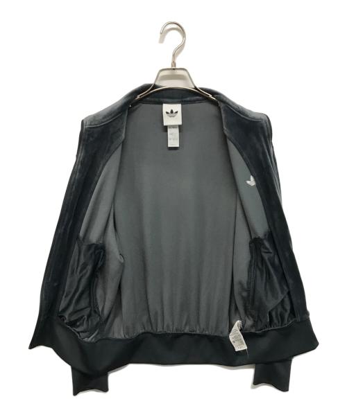adidas（アディダス）adidas (アディダス) ファイヤーバード トラックトップ ベロア グレー サイズ:Sの古着・服飾アイテム
