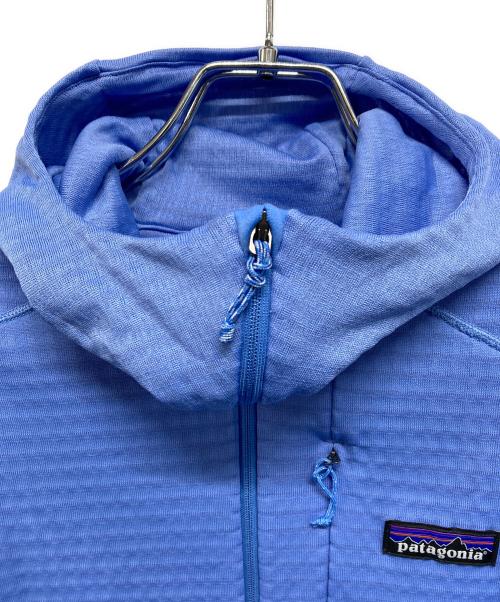 Patagonia（パタゴニア）Patagonia (パタゴニア) R1 プルオーバー・フーディ ブルー サイズ:Mの古着・服飾アイテム