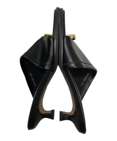 Le vernis（ル ベルニ）Le vernis (ル ベルニ) TOE RING SANDALS（トーリング・サンダル） ブラック サイズ:23.5cmの古着・服飾アイテム