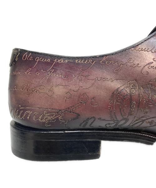 Berluti（ベルルッティ）Berluti (ベルルッティ) デムジュール 1アイレット スクリット カリグラフィー ダービー ブラウン サイズ:SIZE 6.5の古着・服飾アイテム
