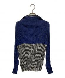 ISSEY MIYAKE（イッセイミヤケ）の古着「バイカラープリーツカットソー」｜ブルー×ブラック