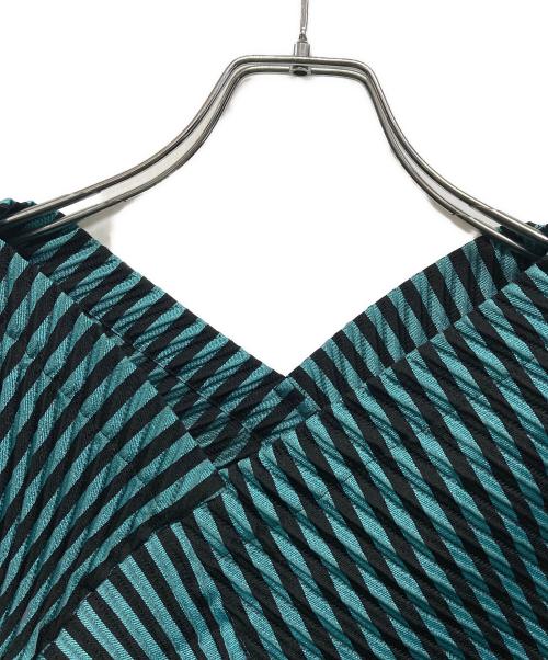ISSEY MIYAKE（イッセイミヤケ）ISSEY MIYAKE (イッセイミヤケ) 3Dスチームストレッチ 変形 ワンピース ブルー×ブラック サイズ:SIZE 2の古着・服飾アイテム
