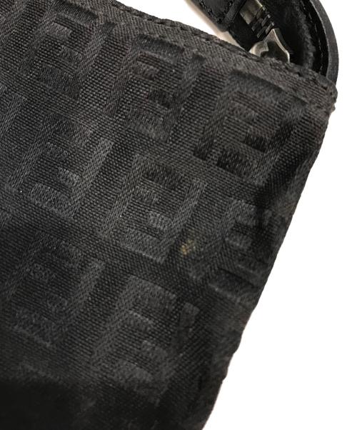 FENDI（フェンディ）FENDI (フェンディ) ハンドポーチ ハンドバッグ ブラックの古着・服飾アイテム